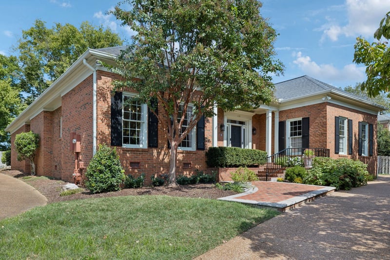 114 Chatsworth Dr, Nashville, TN 37215