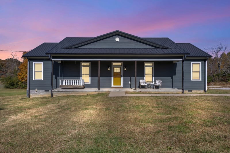 229 Pleasant View Rd, White Bluff, TN 37187