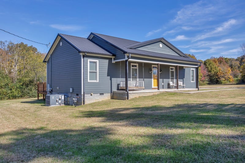 229 Pleasant View Rd, White Bluff, TN 37187