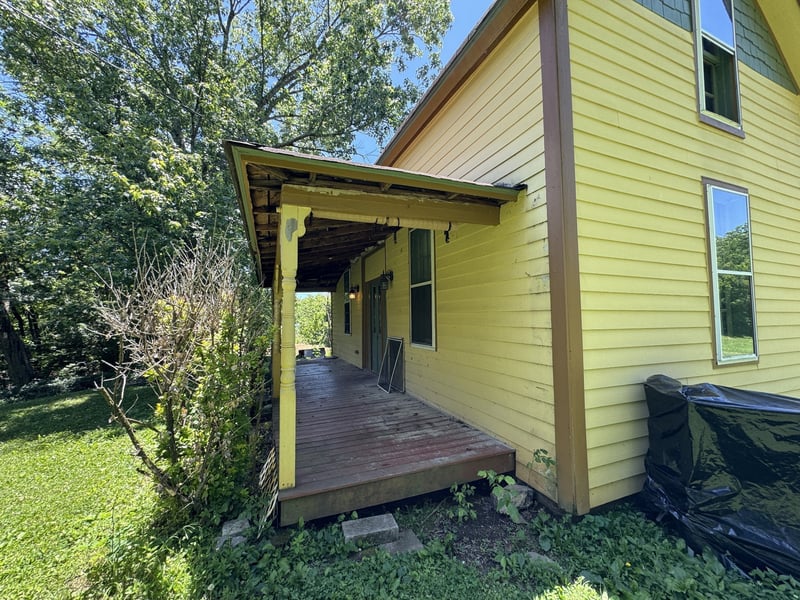 2342 Valley Creek Rd, Culleoka, TN 38451