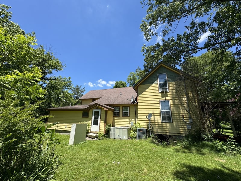 2342 Valley Creek Rd, Culleoka, TN 38451