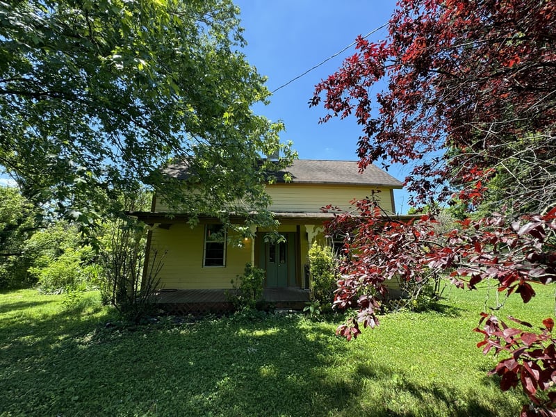 2342 Valley Creek Rd, Culleoka, TN 38451