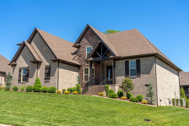 2024 Hawkwell Cir, Hendersonville, TN 37075