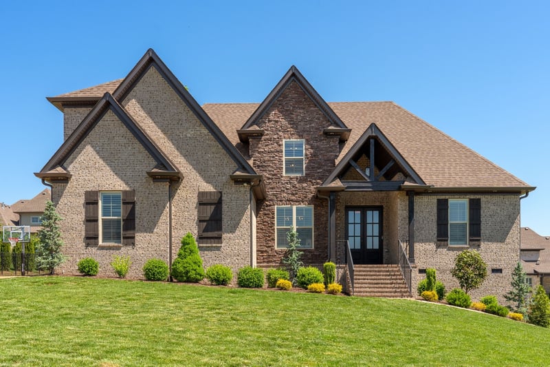 2024 Hawkwell Cir, Hendersonville, TN 37075