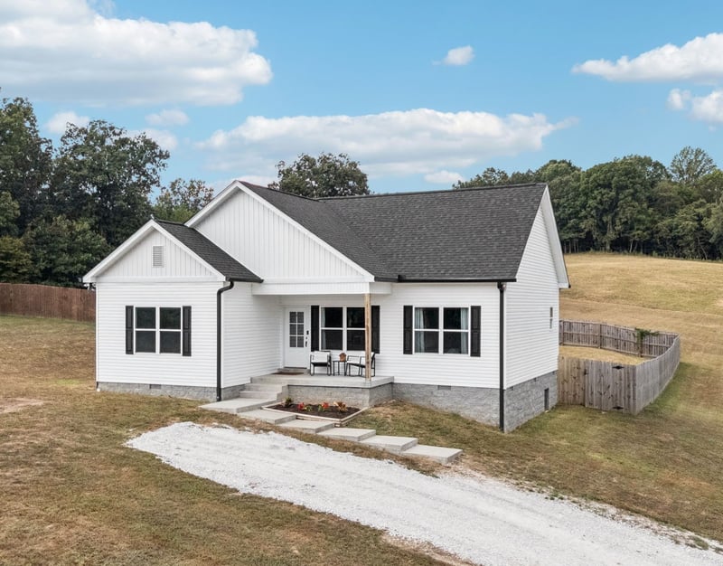 1220 Columbia Rd, Charlotte, TN 37036