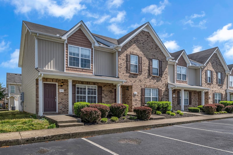 2017 Victory Gallop Ln, Murfreesboro, TN 37128