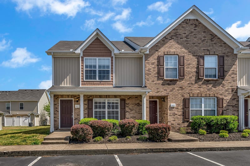 2017 Victory Gallop Ln, Murfreesboro, TN 37128