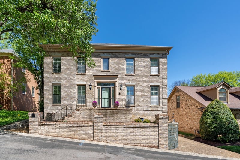 235 Burlington Pl, Nashville, TN 37215