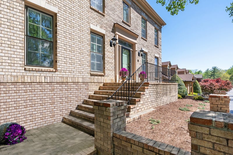 235 Burlington Pl, Nashville, TN 37215