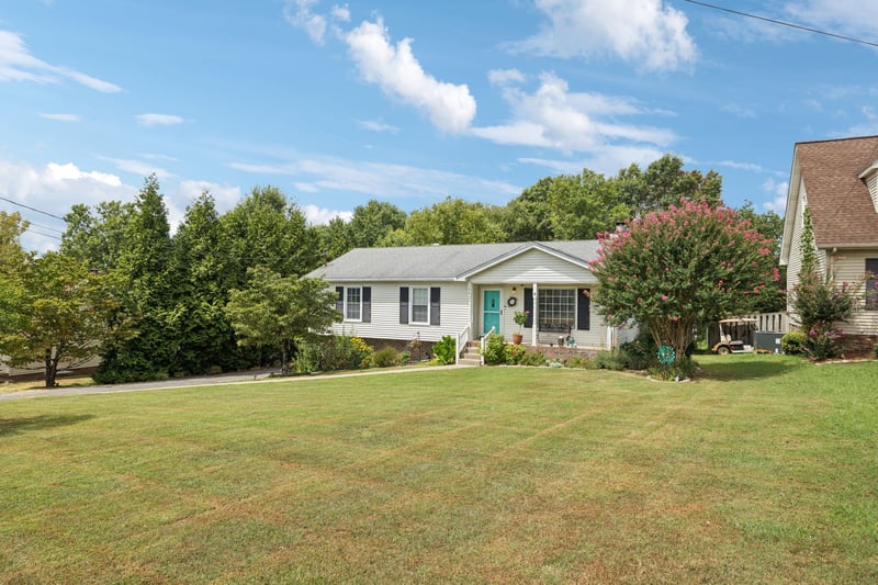 135 Riverwood Dr, Hendersonville, TN 37075