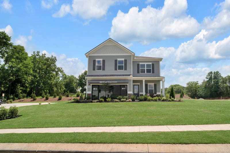 585 Nightengale Ridge Dr, Columbia, TN 38401