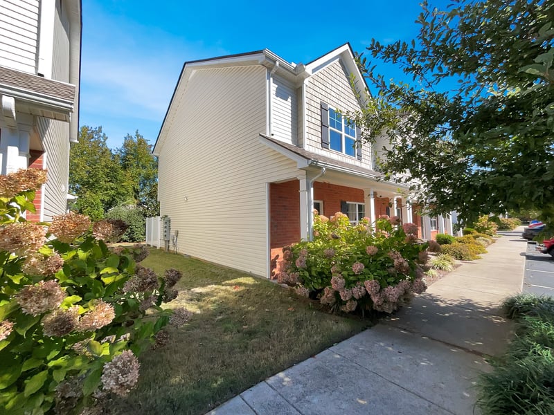 3726 Selina Dr, Murfreesboro, TN 37128