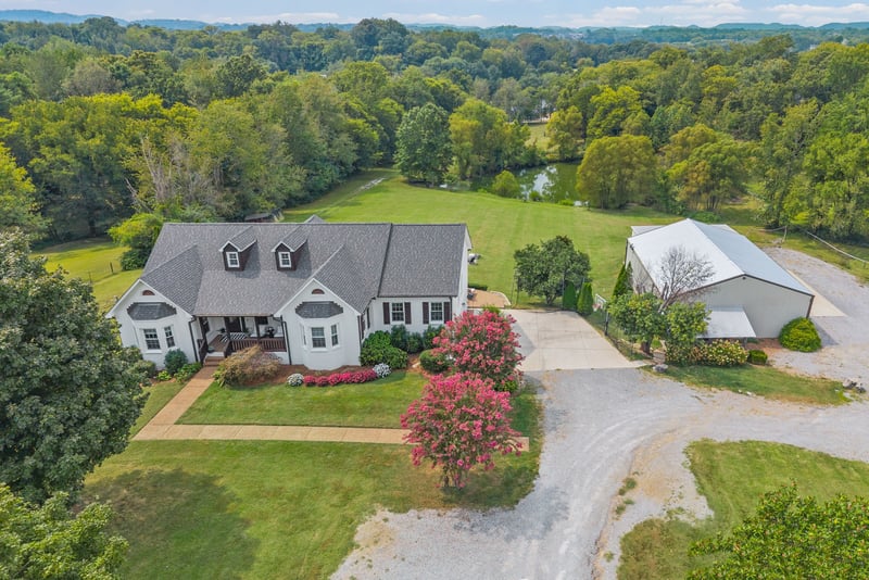 6429 Trails End Rd, College Grove, TN 37046