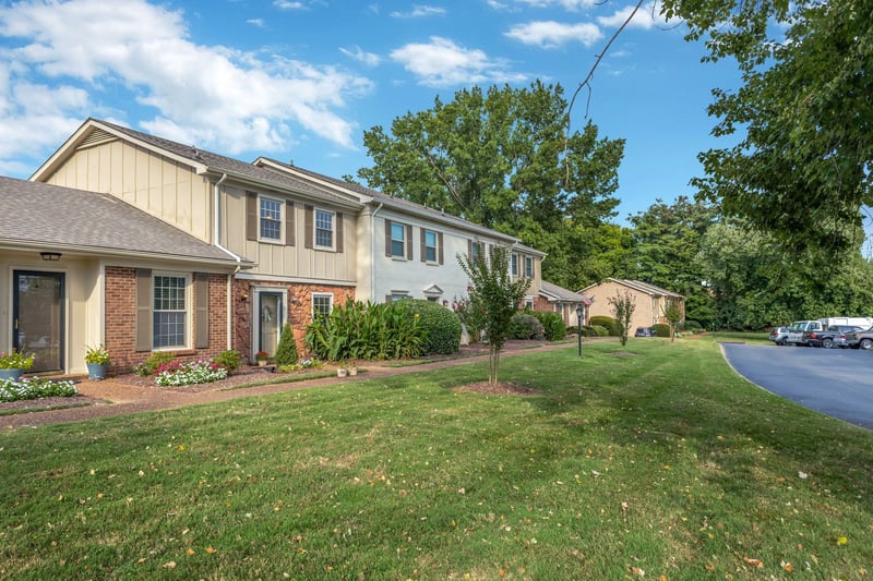 1011 Murfreesboro Rd #B2, Franklin, TN 37064