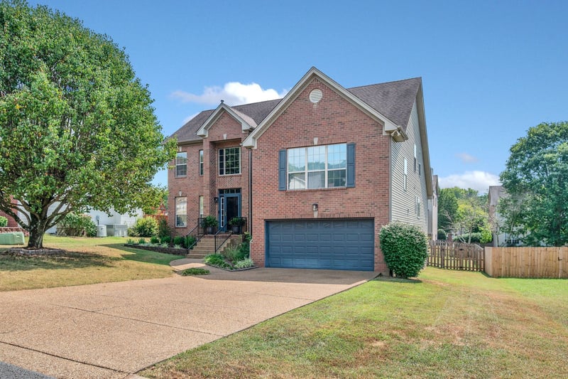 121 Rose Garden Ln, Goodlettsville, TN 37072