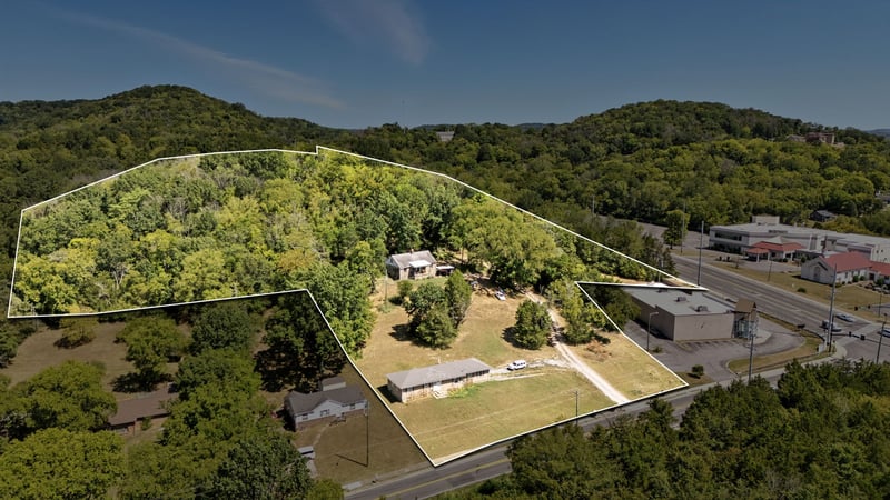 3712 Kings Ln, Nashville, TN 37218