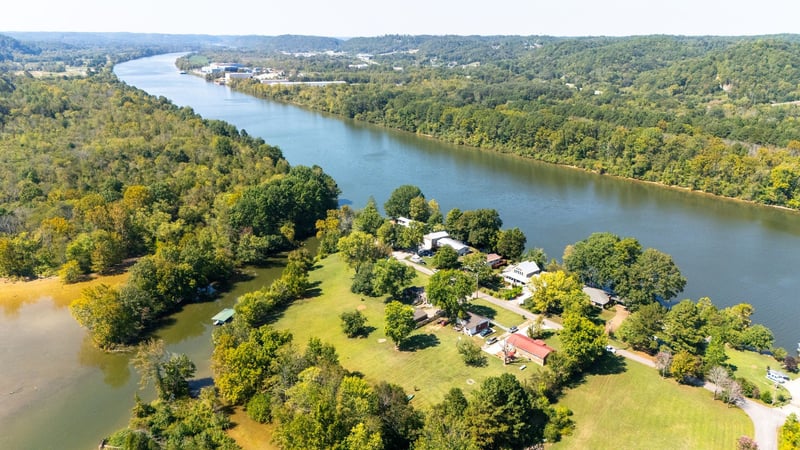 1105 Goose Bay Rd, Ashland City, TN 37015