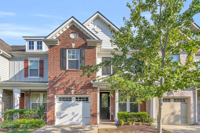 1034 Livingstone Ln, Mount Juliet, TN 37122