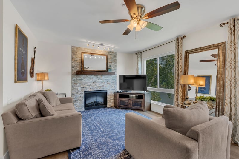 950 1st Ave, Nashville, TN 37201