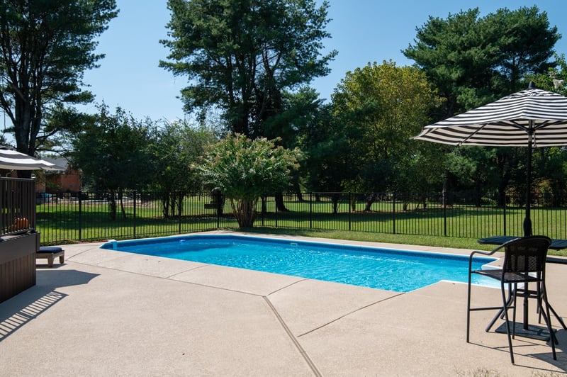 1210 Windsor Dr, Gallatin, TN 37066