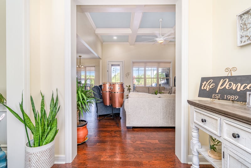 82 Deer Run Rd, Cross Plains, TN 37049