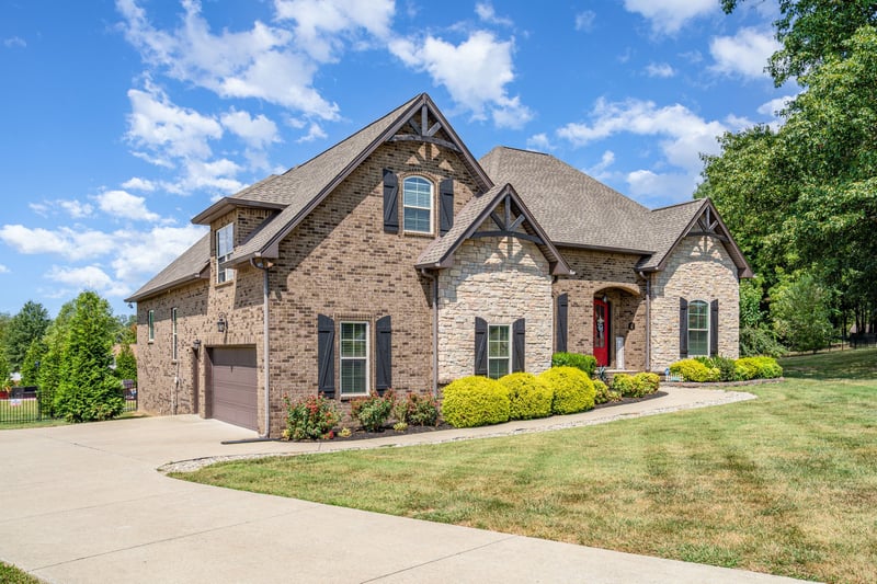 82 Deer Run Rd, Cross Plains, TN 37049