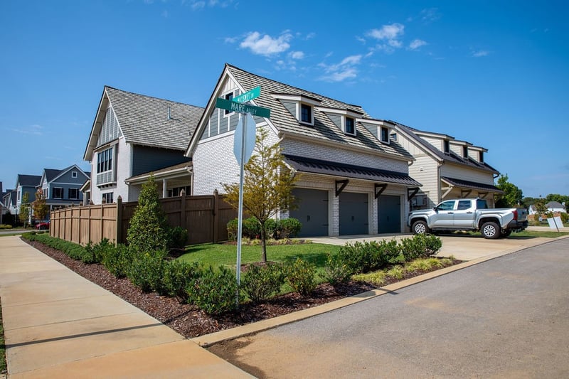 103 Saddlewalk Dr, Thompsons Station, TN 37179