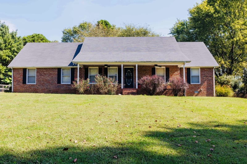820 Jay Ln, Lascassas, TN 37085