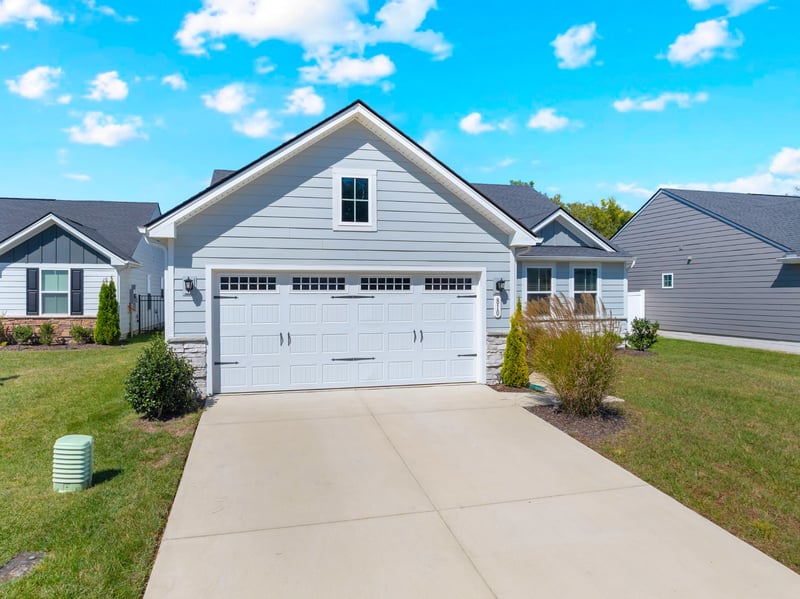 810 Rae Dr, Columbia, TN 38401