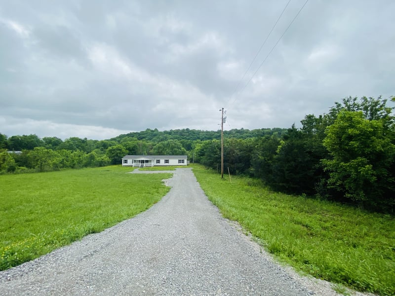 3092 Mckibbon Rd, Culleoka, TN 38451