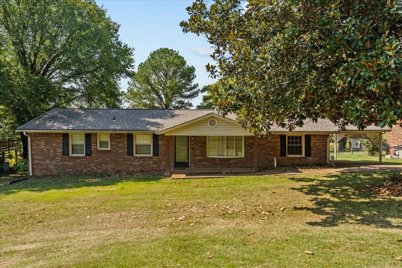 205 Bellview Dr, Mount Pleasant, TN 38474