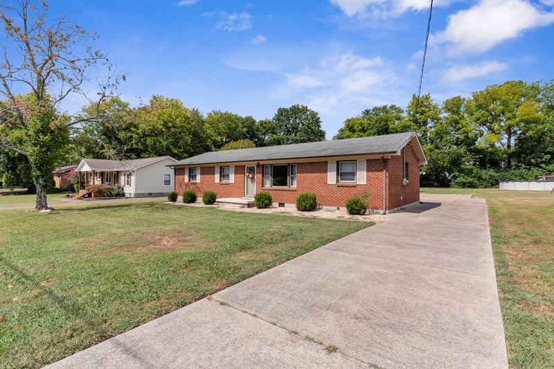 113 Robinhood Cir, Hendersonville, TN 37075