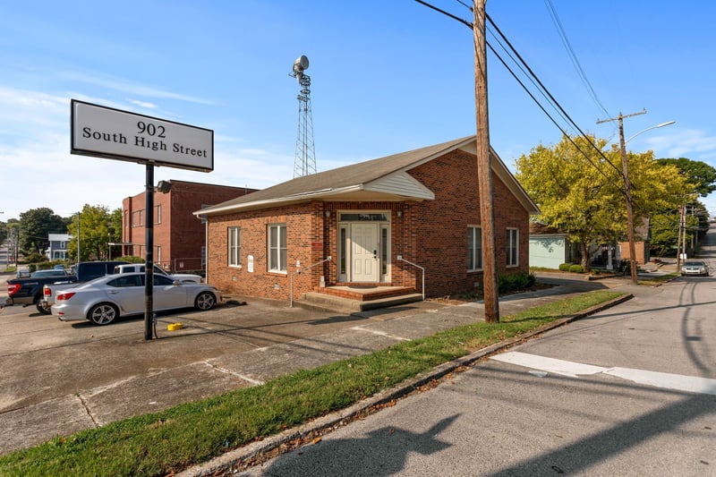 902 S High St, Columbia, TN 38401