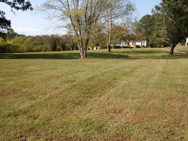 998 Corum Hill Rd, Castalian Springs, TN 37031