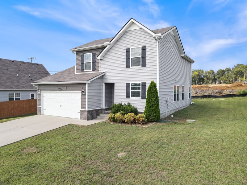 303 Amit St, La Vergne, TN 37086