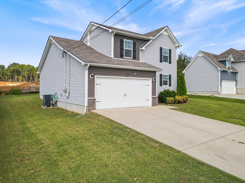 303 Amit St, La Vergne, TN 37086