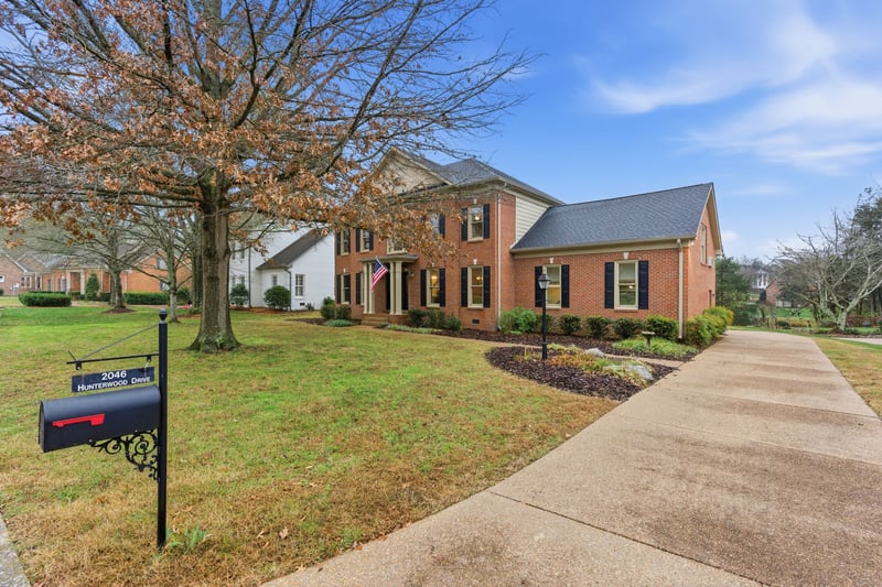 2046 Hunterwood Dr, Brentwood, TN 37027