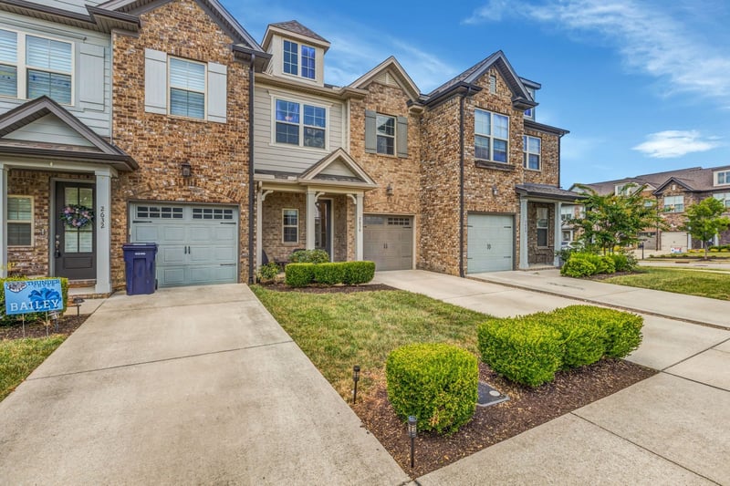 2636 Wellesley Square Dr, Thompsons Station, TN 37179