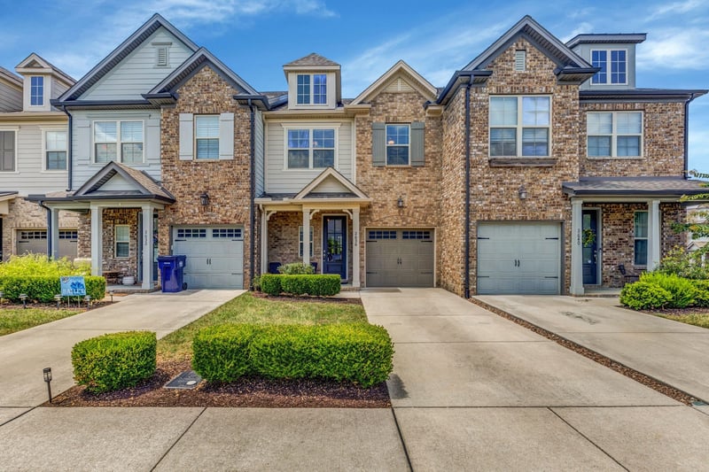 2636 Wellesley Square Dr, Thompsons Station, TN 37179