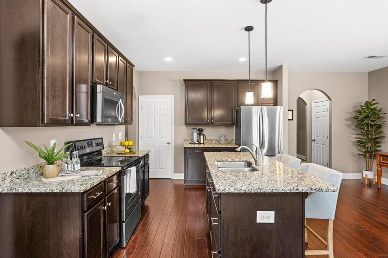 2604 Westerham Way, Thompsons Station, TN 37179