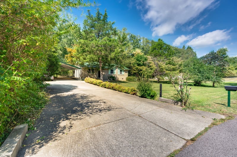 7210 White Oak Dr, Fairview, TN 37062