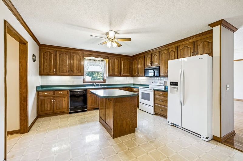 304 Gray Ln, Mount Pleasant, TN 38474