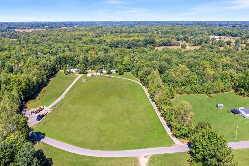 273 Running Meadows Rd, Portland, TN 37148