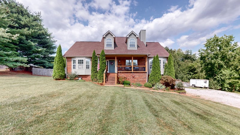 2005 Skyhawk Ct, White House, TN 37188