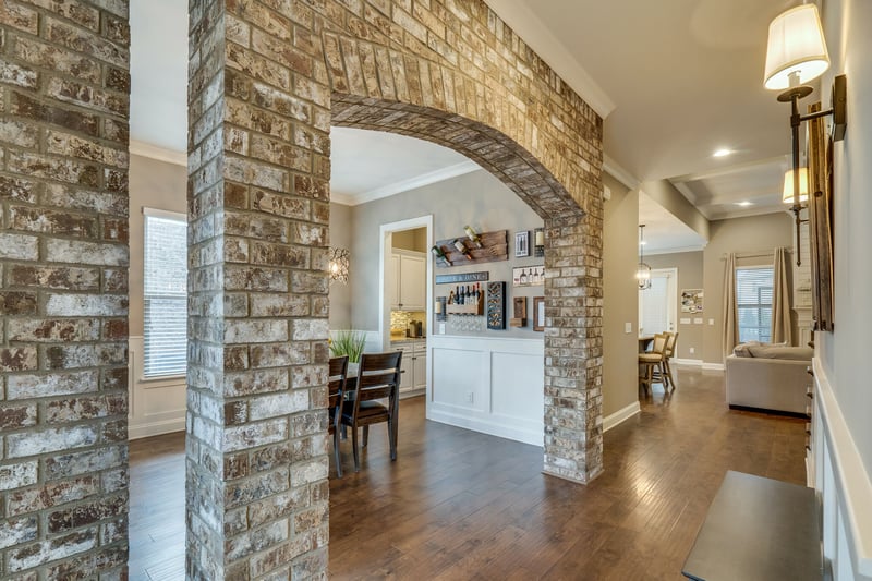 2683 Dunstan Place Dr, Thompsons Station, TN 37179