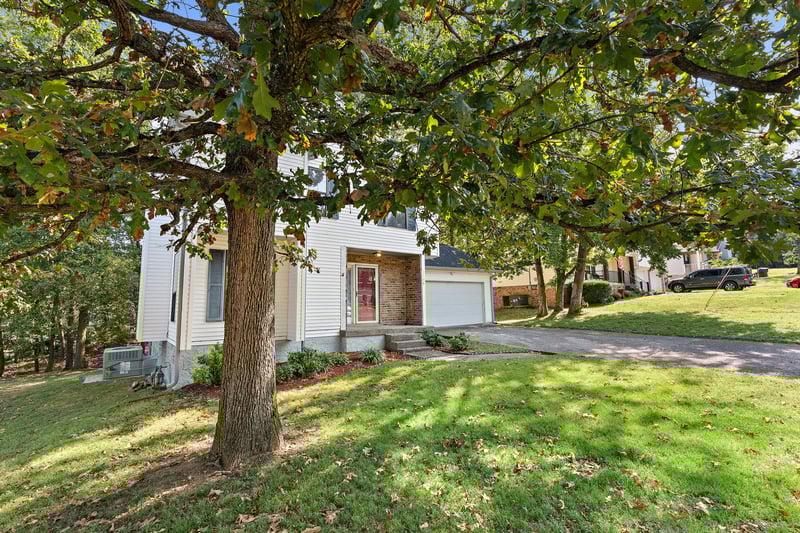 3284 Luann Dr, Antioch, TN 37013