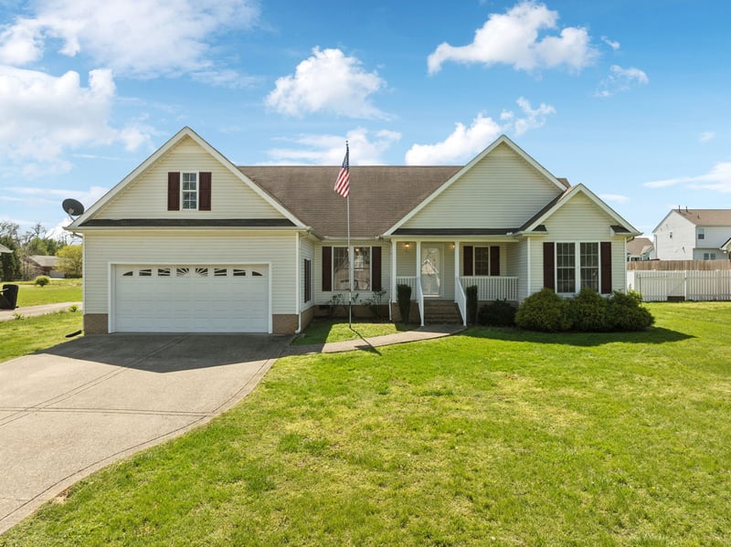 407 Brookside Dr, Mount Pleasant, TN 38474