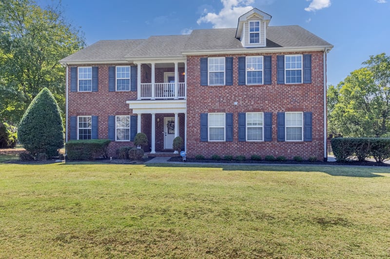 1405 Stone Creek Dr, Gallatin, TN 37066