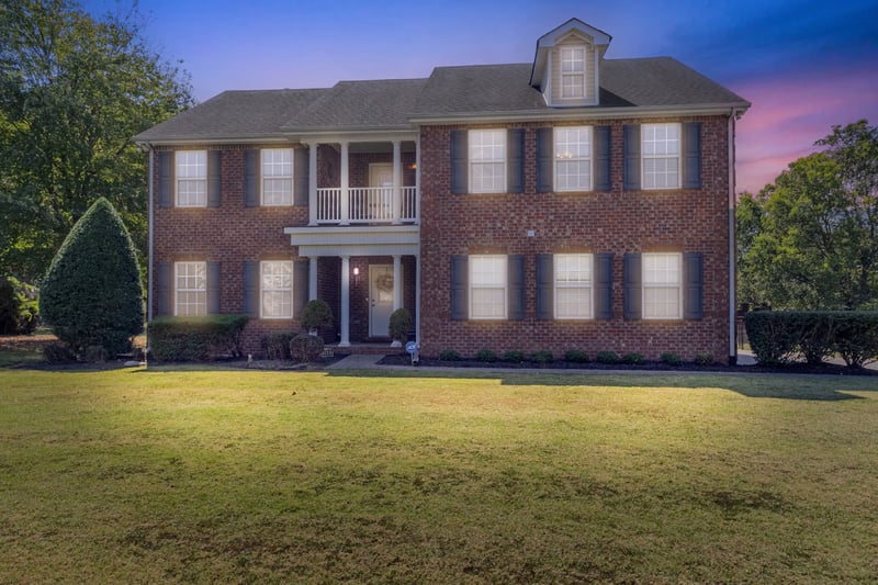 1405 Stone Creek Dr, Gallatin, TN 37066