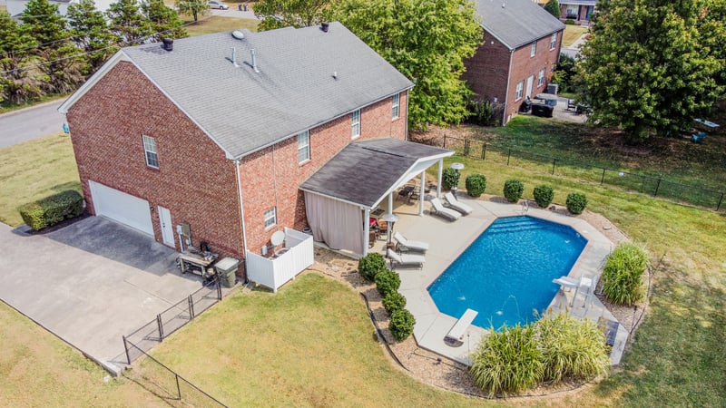 1405 Stone Creek Dr, Gallatin, TN 37066